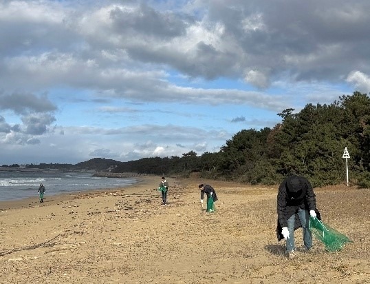 北斗の水くみ海浜公園（宗像市）海岸清掃美化活動
